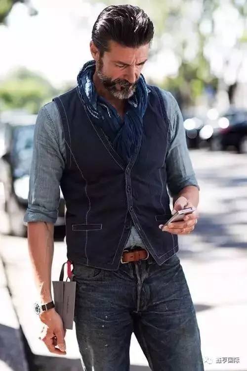 湖南鑫亨國際貿易有限公司,湖南輕奢商務男裝品牌,湖南時尚高端女裝,配飾皮具箱包